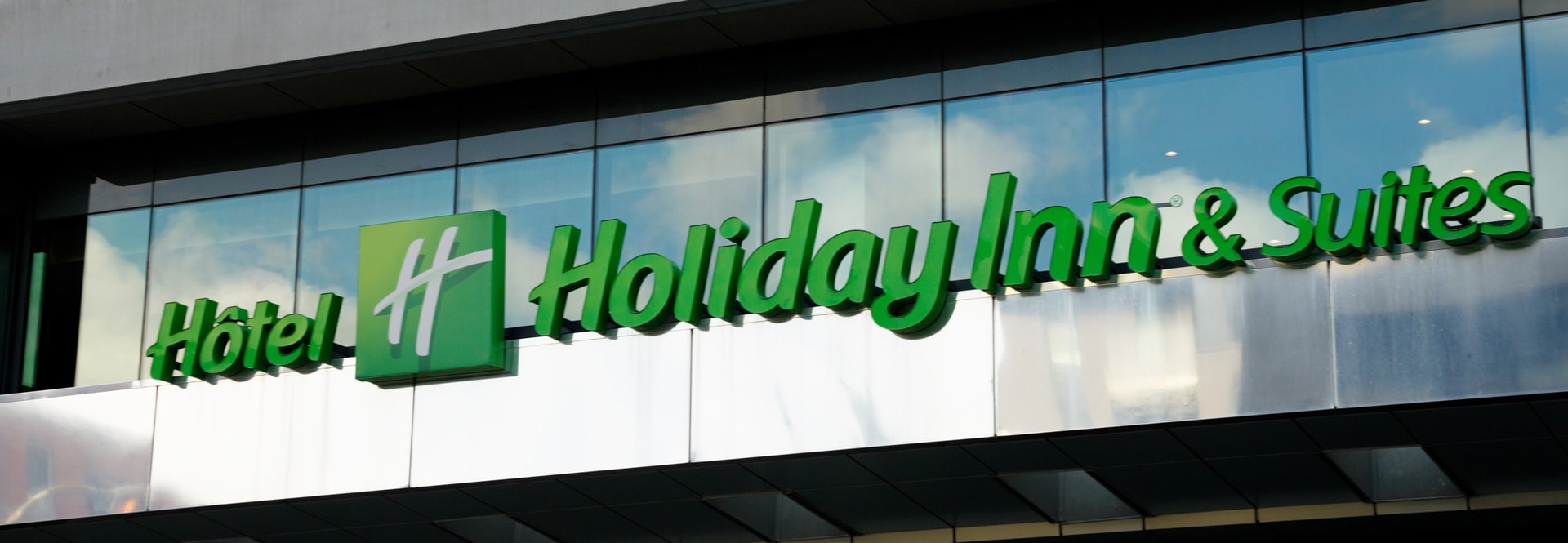 Hôtel Holiday Inn & Suites Montréal Centre-Ville Ouest cover Hôtel Holiday Inn & Suites Montréal Centre-Ville Ouest cover