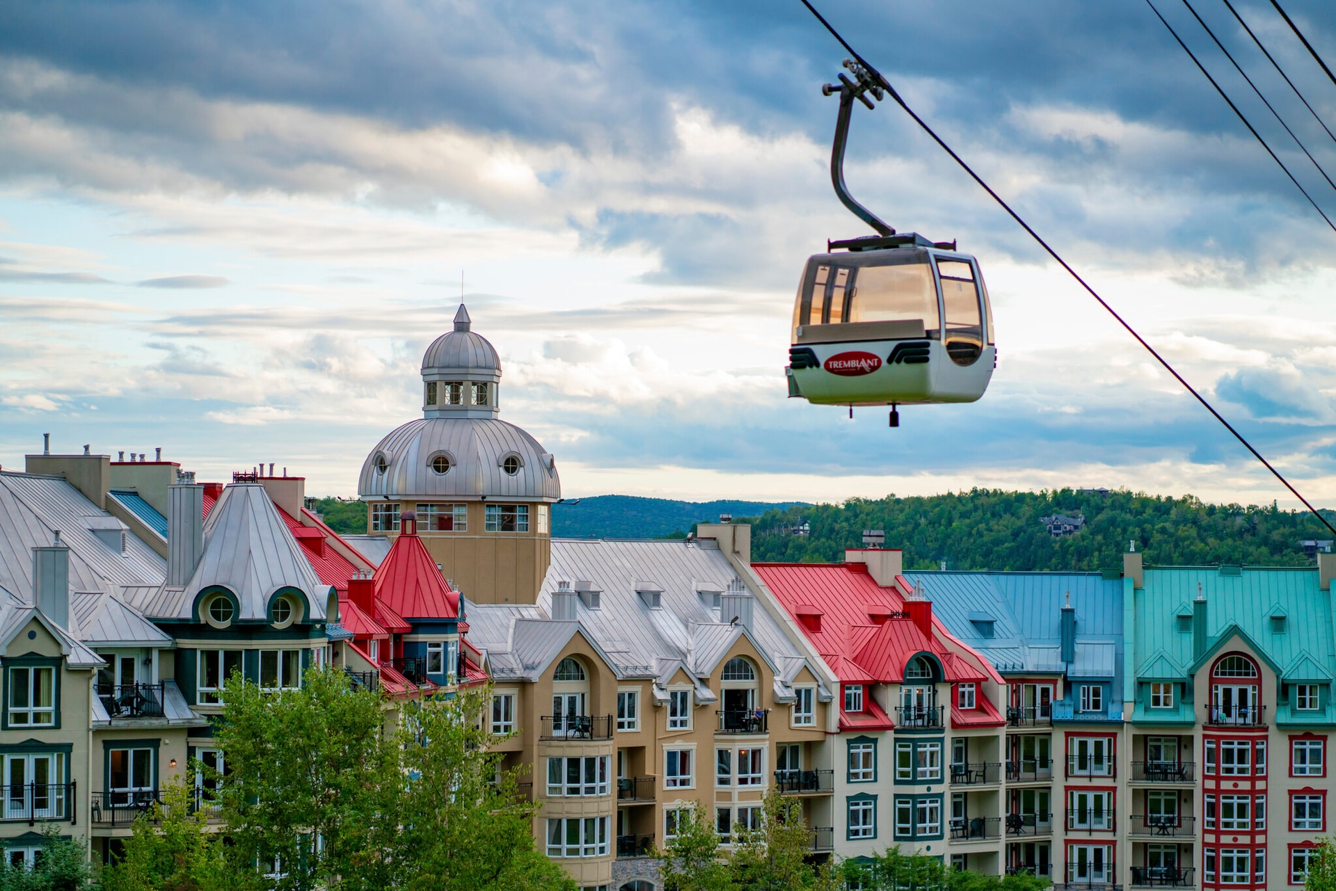 Station Mont Tremblant cover Station Mont Tremblant cover