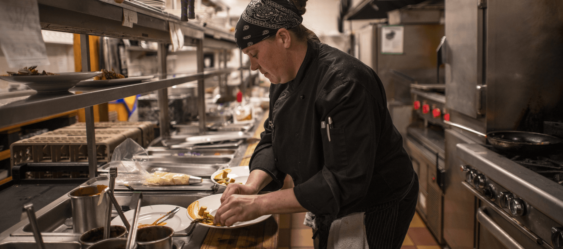 Hiring Seasonal Staff: Tips and Solutions for Hotels and Restaurants Hiring Seasonal Staff: Tips and Solutions for Hotels and Restaurants